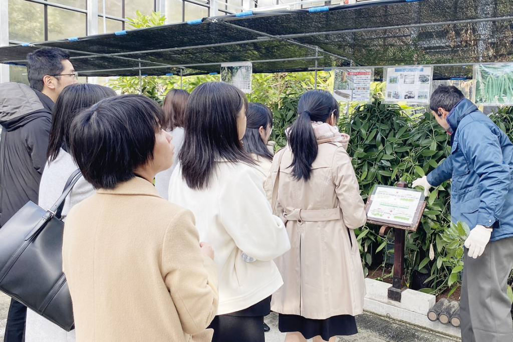武田薬品京都薬用植物園にて